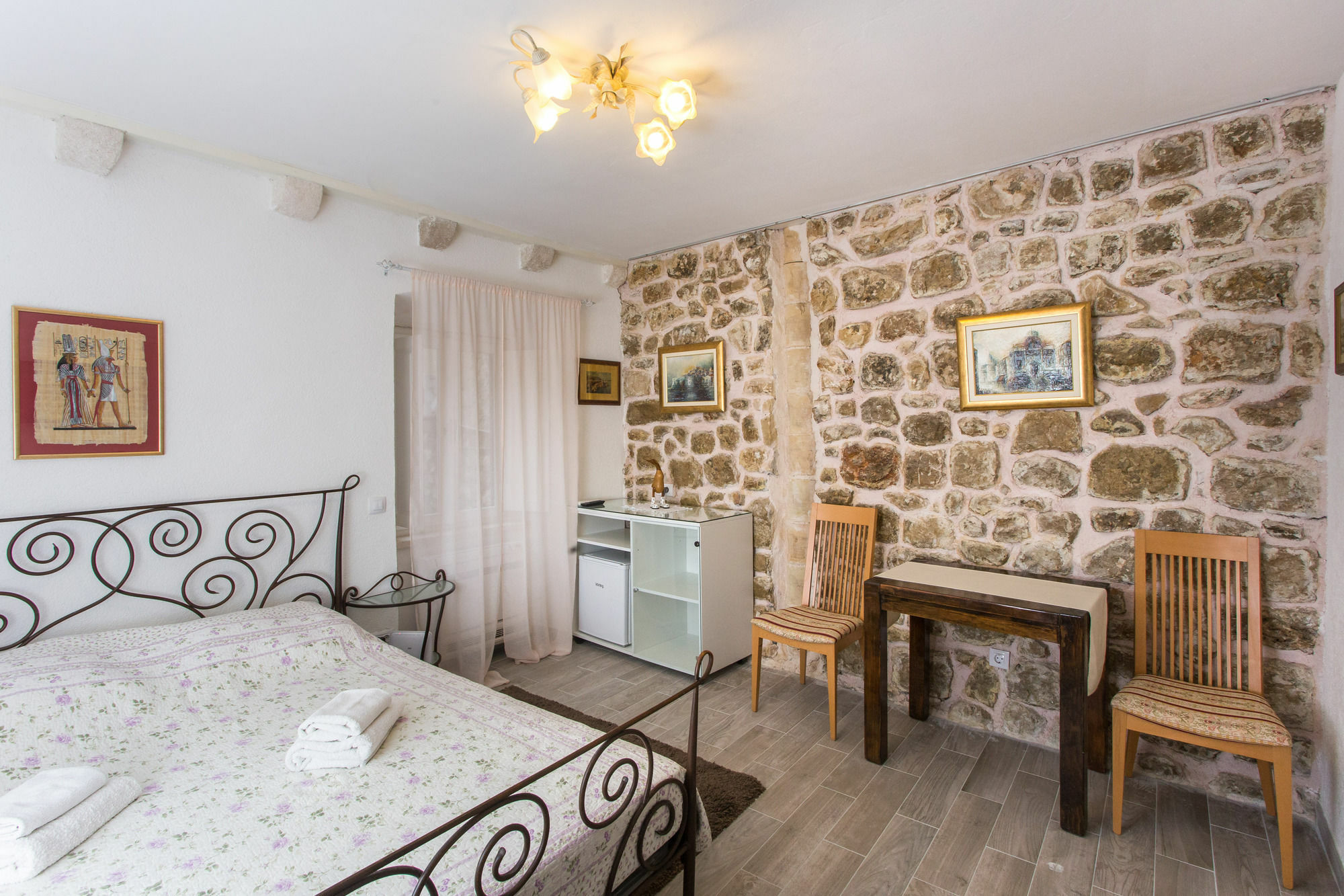 Historic Downtown And Dubrovnik